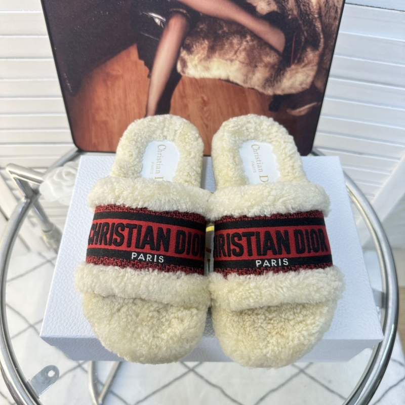 ch**an D*or slippers